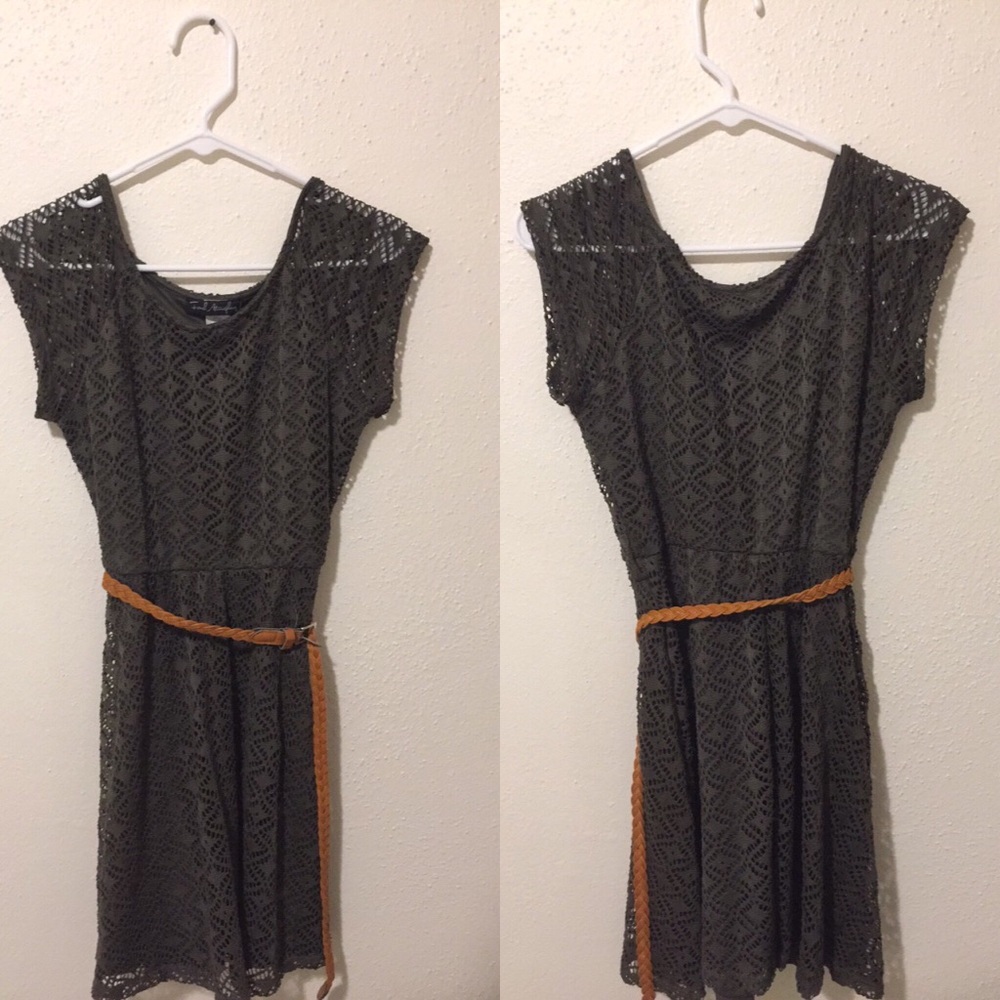 Cute dress with belt
